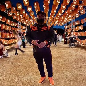 Meet your Posher, Gregory